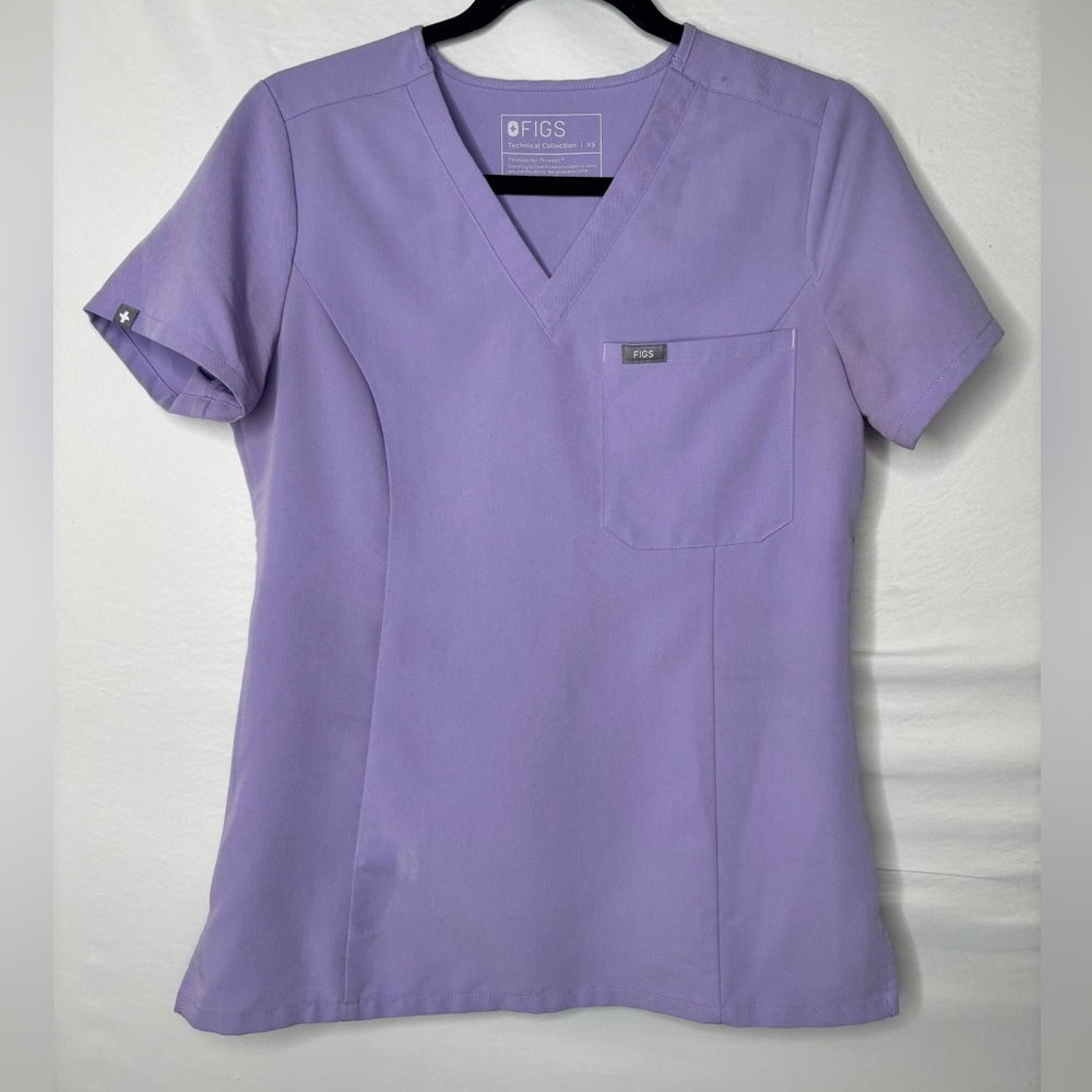Figs Slim Catarina One-Pocket Scrub Top™ Lavender Dew size XS